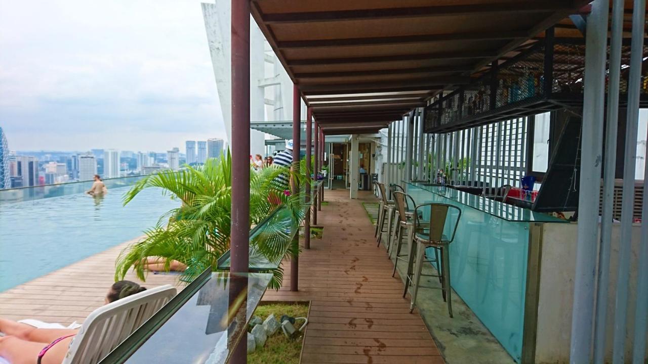 Regalia Suites Infinity Pool Куала Лумпур Екстериор снимка
